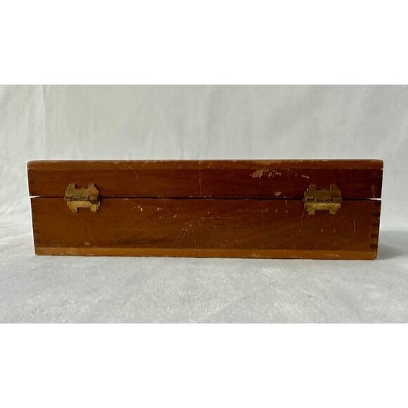 Art Nouveau  carved  tiger maple wood  trinket box - Picture 3 of 7